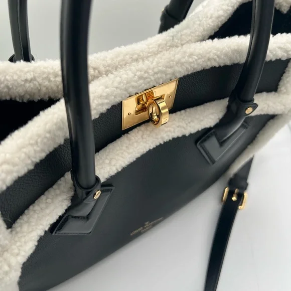 LOUIS VUITTON Rare Grained Calfskin Shearling On My Side MM Black🔥😍❤️ - Picture 11 of 13